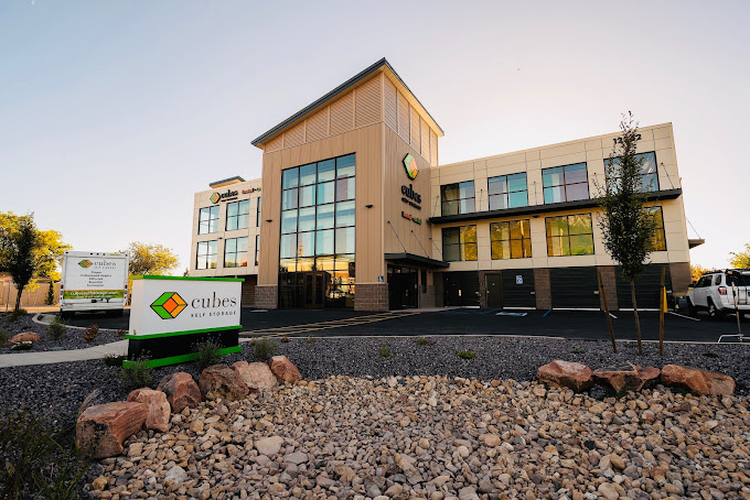 Cubes Self Storage exterior and monument sign