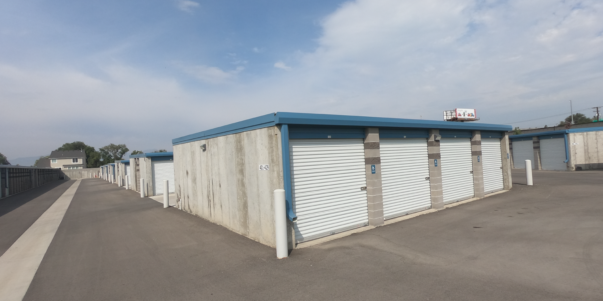 Storage AF drive-up self-storage property
